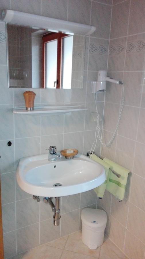 Pension Barzaunerhof Fresach Esterno foto